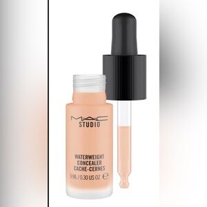 DISCONTINUED | MAC Waterweight Concealer | NW20